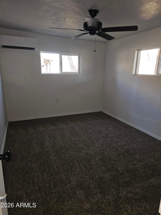 Building Photo - 872 AZ-92