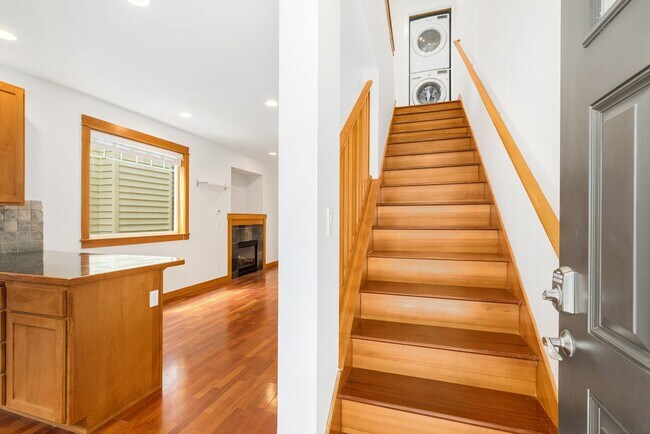 Building Photo - 9167 23rd Ave NE