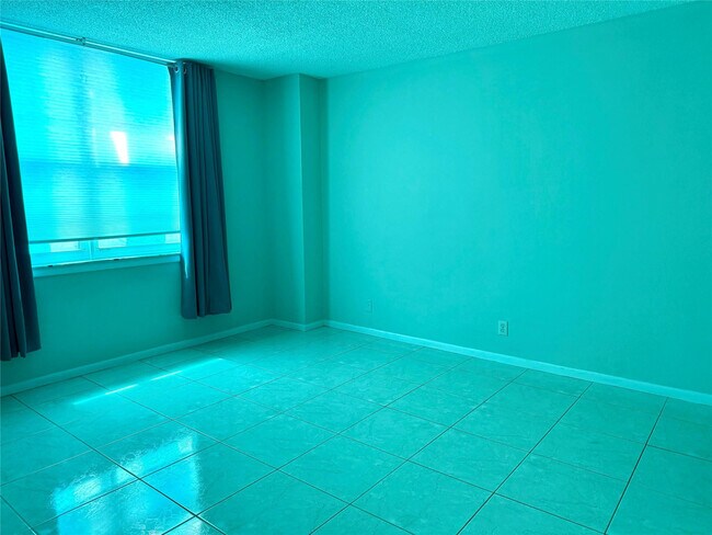 Building Photo - 101 Briny Ave