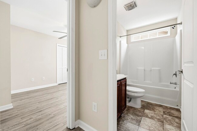 Building Photo - 2375 Morlynn Dr