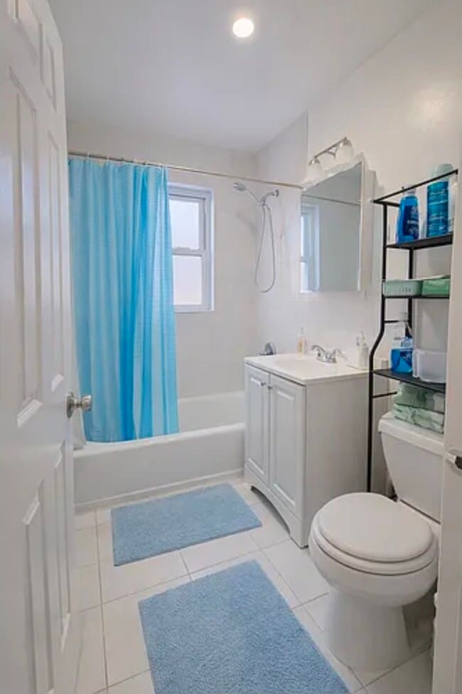 Building Photo - 23-39-39 93rd St