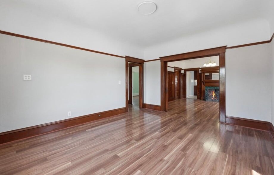 Building Photo - 1810 Adeline St