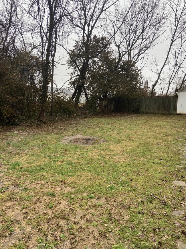 Building Photo - 108 Cleo Dr