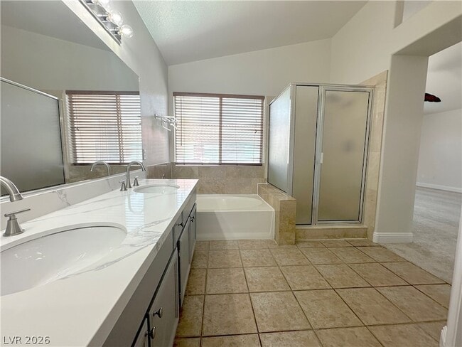 Building Photo - 7604 Cruz B
