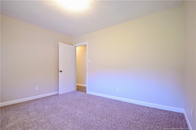 Building Photo - 1509 Paisley Ave