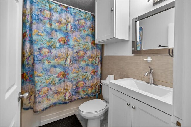 Building Photo - 1400 Braes Ridge Dr