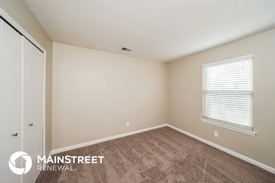 Building Photo - 3702 Bartlett Ct