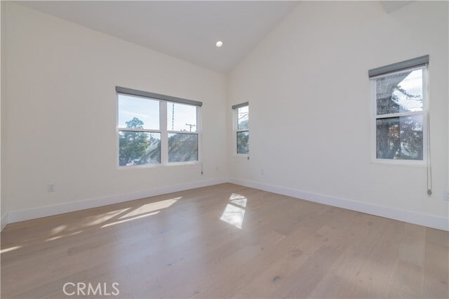 Building Photo - 146 E 18th St