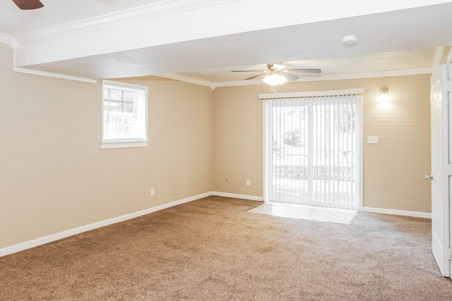 Building Photo - 3463 Darlene Cir NW