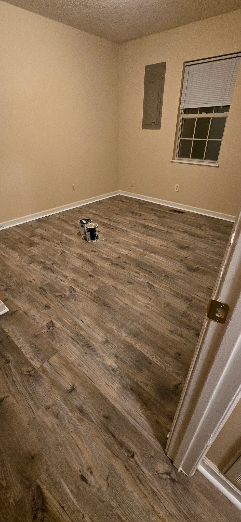 new flooring throughout - 103 N Roosevelt St