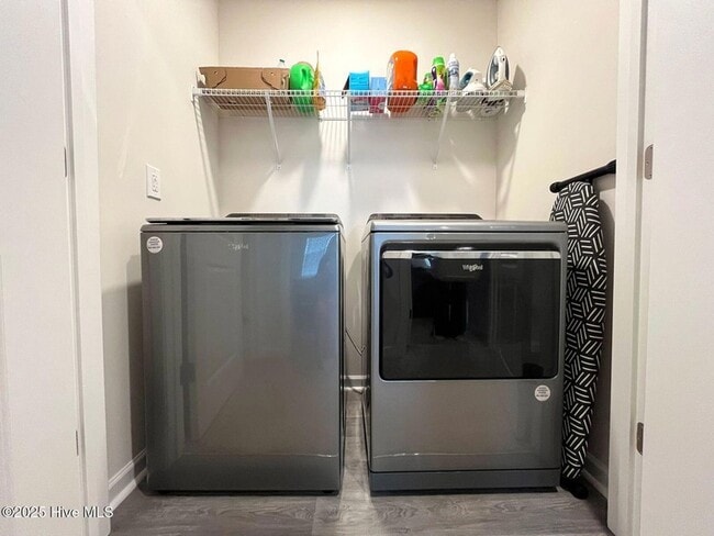 Building Photo - 2705 Gracie Ln