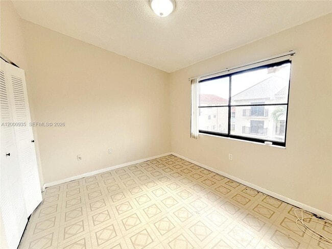 Building Photo - 5575 W 26th Ct