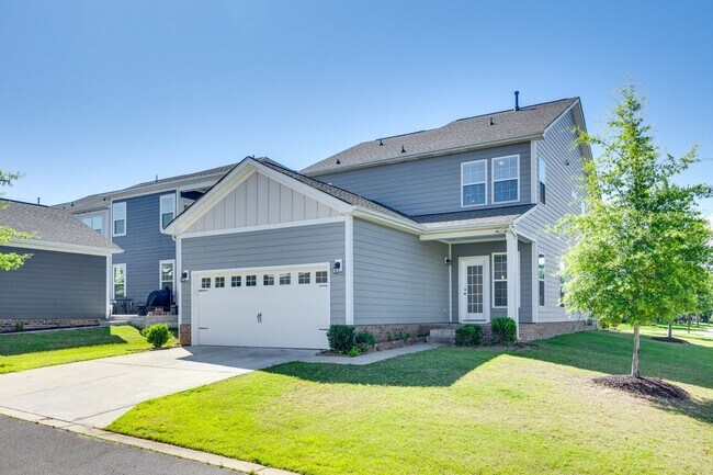 Building Photo - Beautiful 4-bed, 3.5 bath with Primary on the main level in Cameron Creek of Fabulous Fort Mill!
