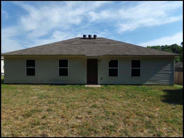Building Photo - 1935 Auburn Hills Dr