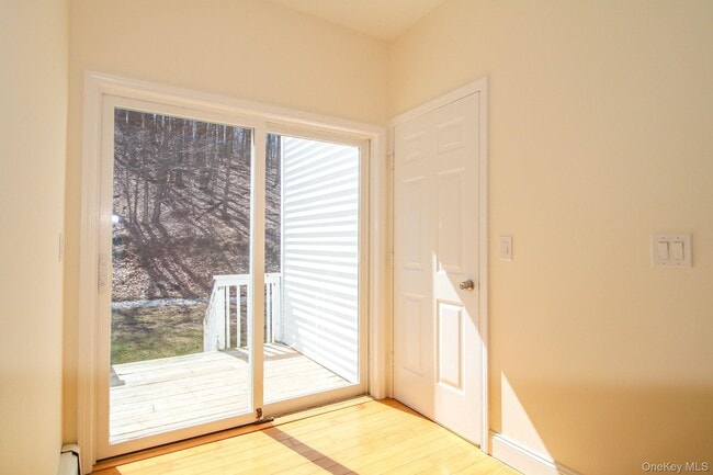 Building Photo - 390 Birch Hill Rd