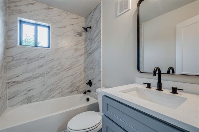 Building Photo - 5909 Gaston Ave