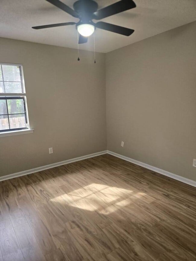 Building Photo - 123 Harmon Creek Dr