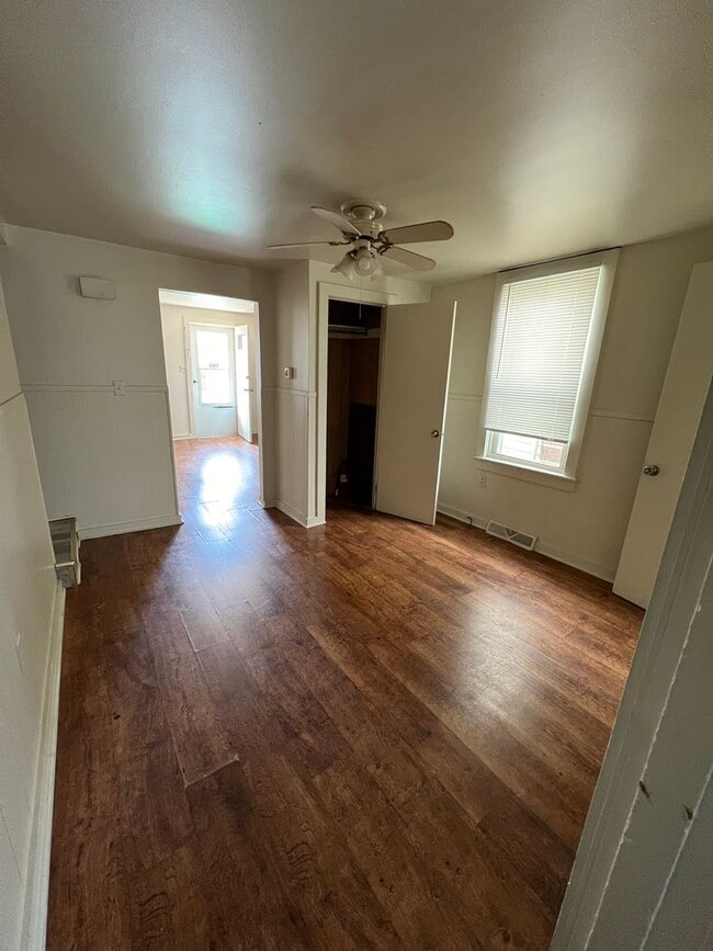 Building Photo - 2 bedroom 1.5 bathroom home in Carlisle PA!