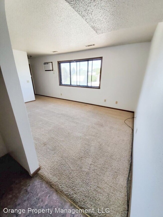 Building Photo - 813 Reclamation Dr