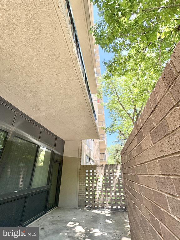 Building Photo - 3713 S George Mason Dr