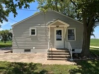 Building Photo - 1N479 Schrader Rd