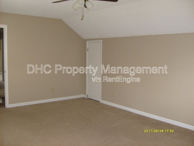 Building Photo - 3142 Ashbury Ln