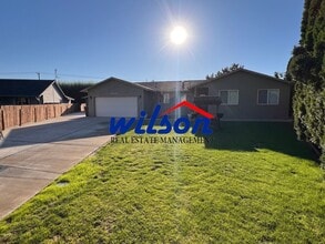 Building Photo - Spacious 3 Bed / 2 Bath Home in West Valle...