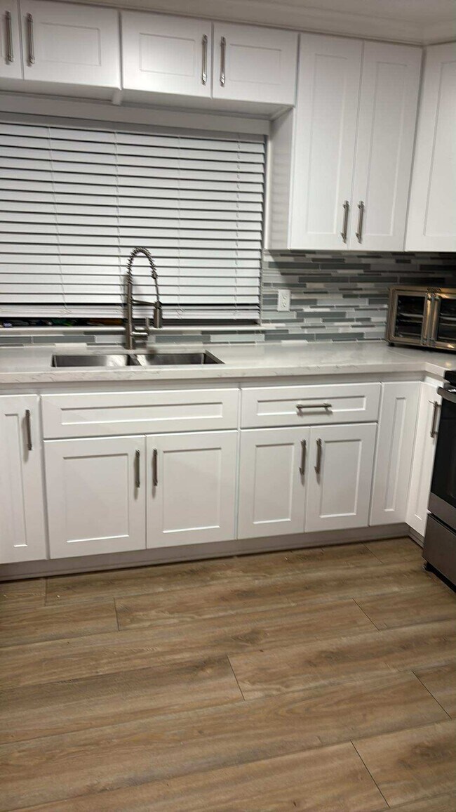 Building Photo - 1680 Gamay Cir