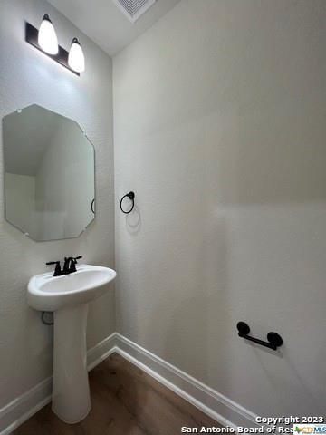 Building Photo - 13851 Enzo Gate