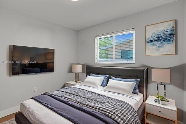 Building Photo - 16000 N Miami Ave