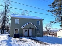 Building Photo - 4543 Mayflower Rd