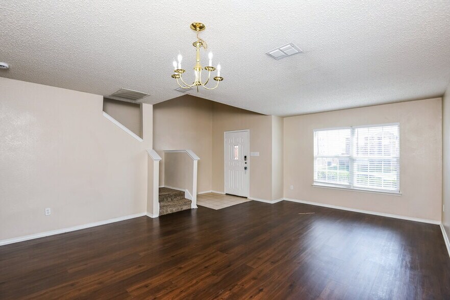 Building Photo - 7606 Tin Cup Dr