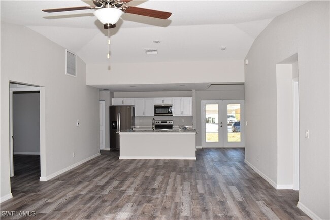 Building Photo - 2295 Saturday St