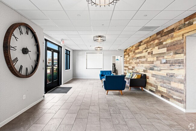 Building Photo - 225 Lordship Blvd