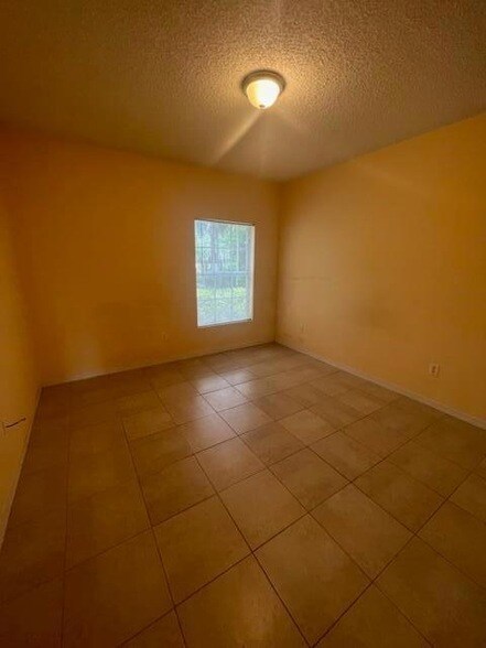 Building Photo - 10282 Fox Trail Rd S