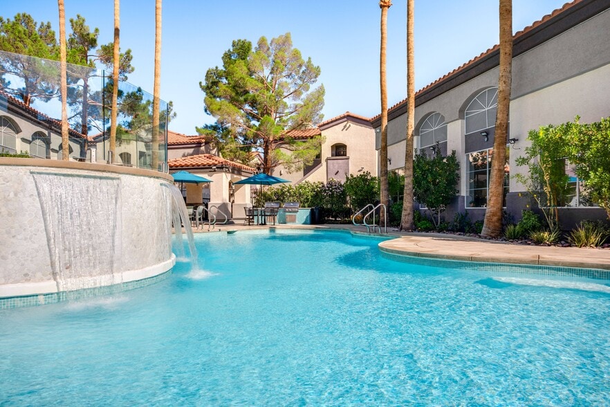 Swimming Pool - Element