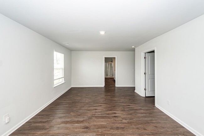 Building Photo - 4 Bedroom 2.5 Bath Home in Cane Bay Planta...