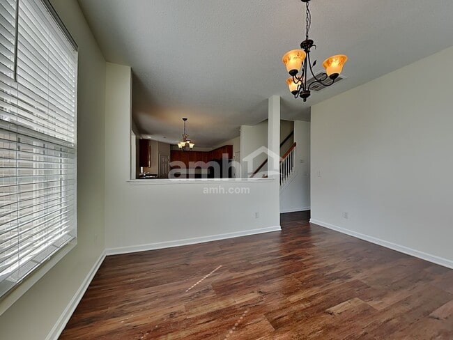 Building Photo - 5318 Ian Dr