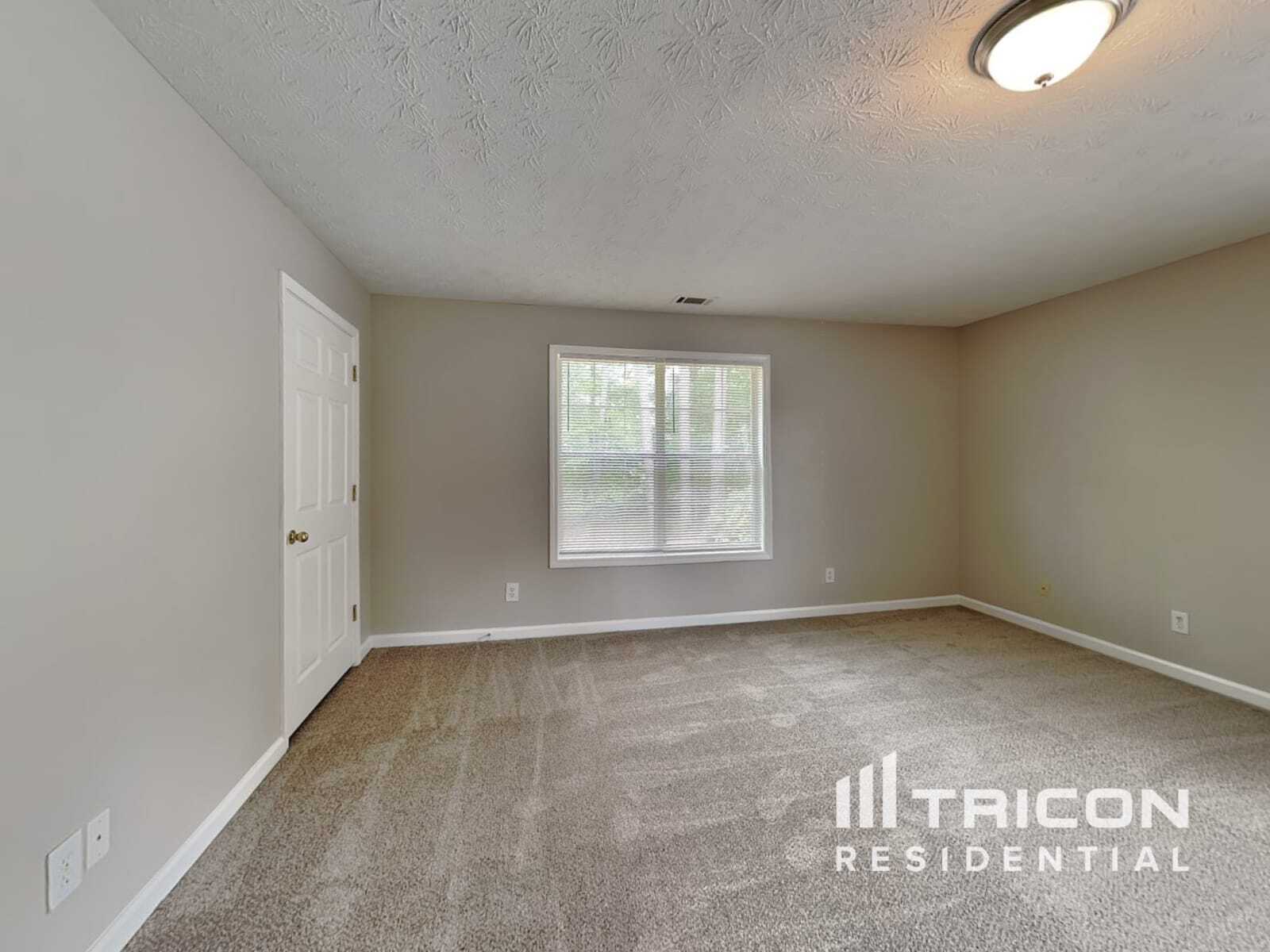 Building Photo - 2777 Brook Forest Dr