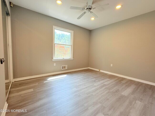 Building Photo - 401 Leesville Rd