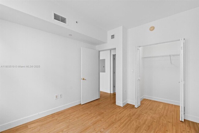 Building Photo - 4100 Salzedo St