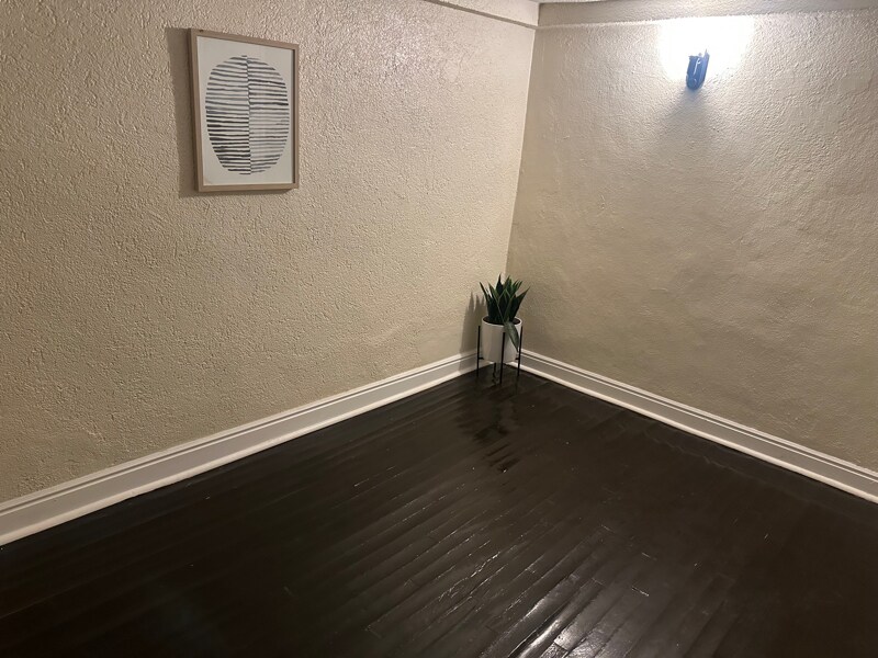 Building Photo - 189 N 6th Ave