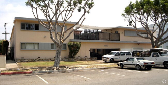 Building Photo - 1863 10th St.