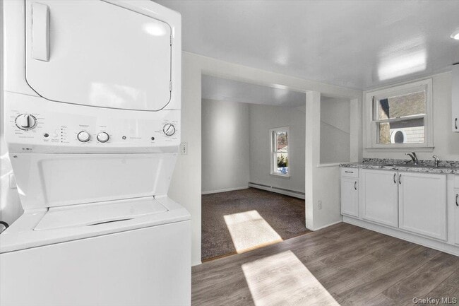 Building Photo - 36 Anderson Rd