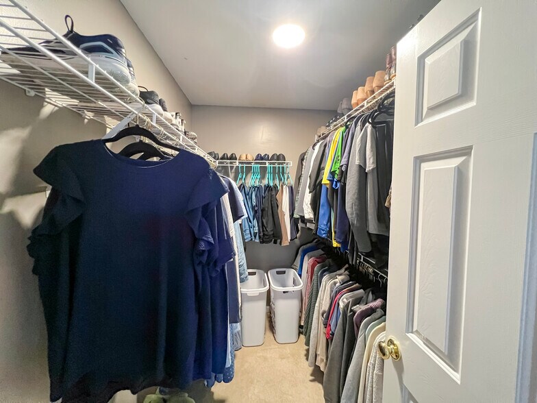 Building Photo - 13255 Summerwood Ln