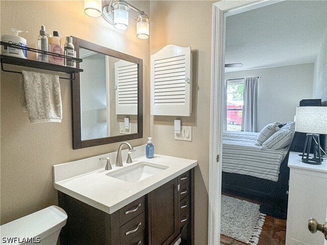 Building Photo - 1042 Oak Forest Dr