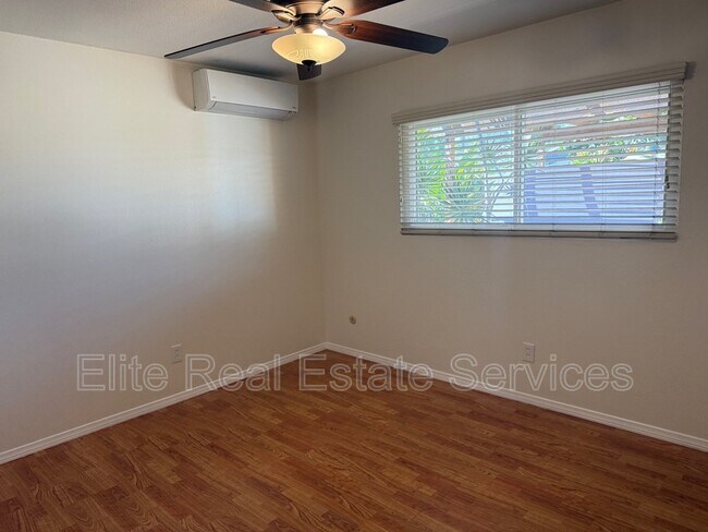 Building Photo - 2155 Montclair St