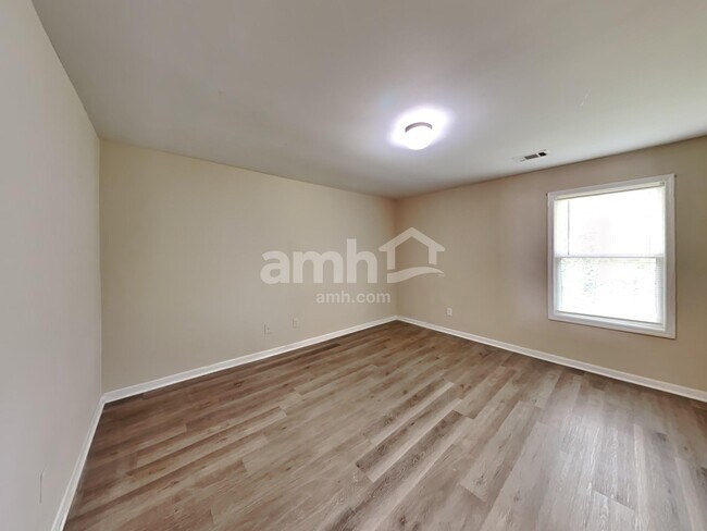 Building Photo - 31 Trayton Way
