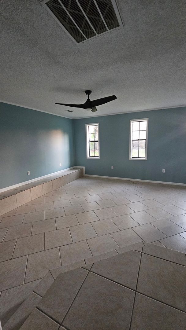 Building Photo - Beautiful 4BR 2BA home in Lakeland, GA