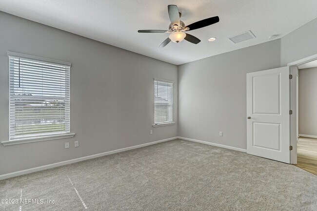 Building Photo - 278 Holly Forest Dr